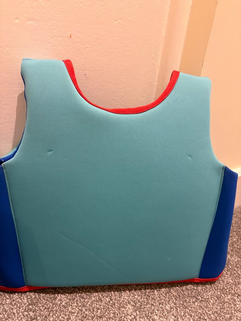 Child’s water life jacket 