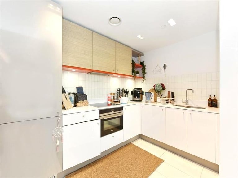 🏠 Cozy room available in Peckham for £750 bills included!