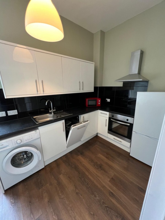 1 bedroom flat in Union Place, New Town, Edinburgh, EH1 3NQ