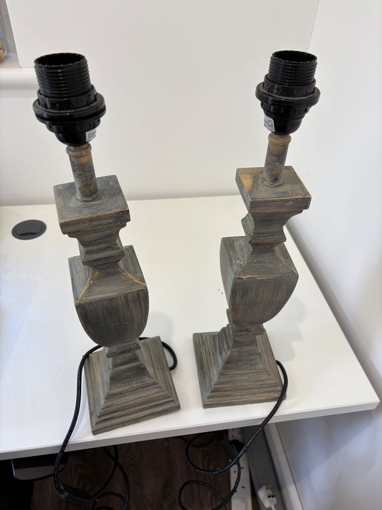 2 x stylish wooden lamp bases