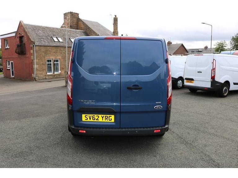2012 FORD TRANSIT CUSTOM TREND *NO VAT* STUNNING CONDITION LOW MILE 80k RARE VAN