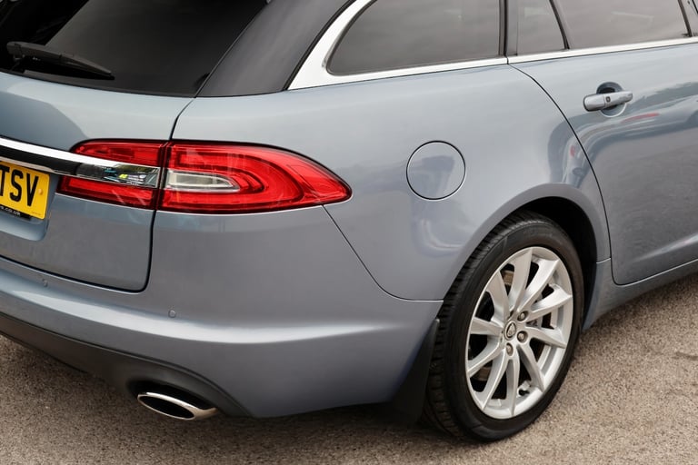 2013 '63' Jaguar XF 3.0 V6 Diesel Sportbrake Estate Premium Luxury + Rare Spec