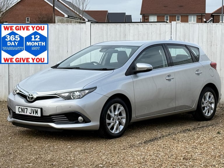 image for 2017 Toyota Auris VVT-I ICON TSS Hatchback Petrol Manual