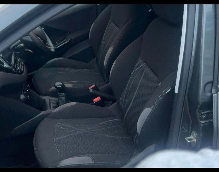 Peugeot, 208, Hatchback, 2014, Manual, 1199 (cc), 5 doors