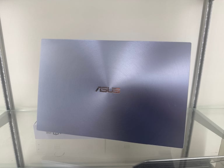 image for ASUS ZenBook AMD Ryzen 5 in Excellent Condition