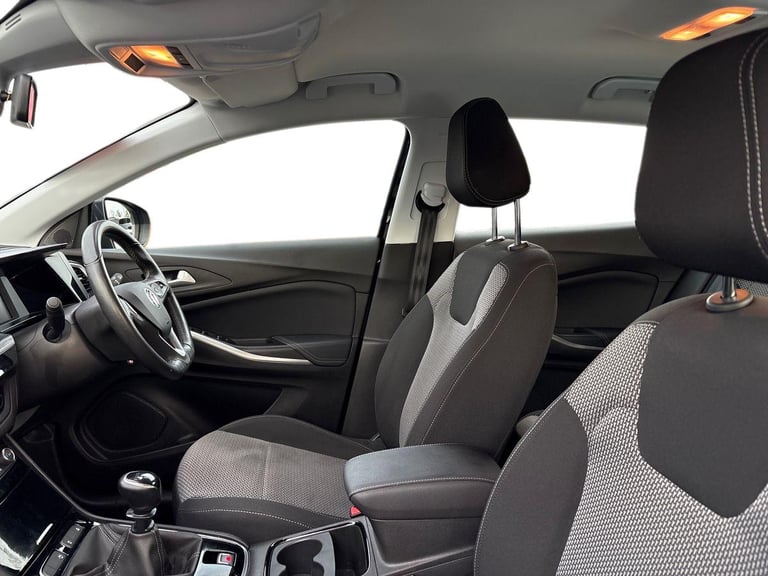  Vauxhall Grandland 1.2 Turbo Design Suv 5dr Petrol Manual Euro 6 s/s 130 Ps