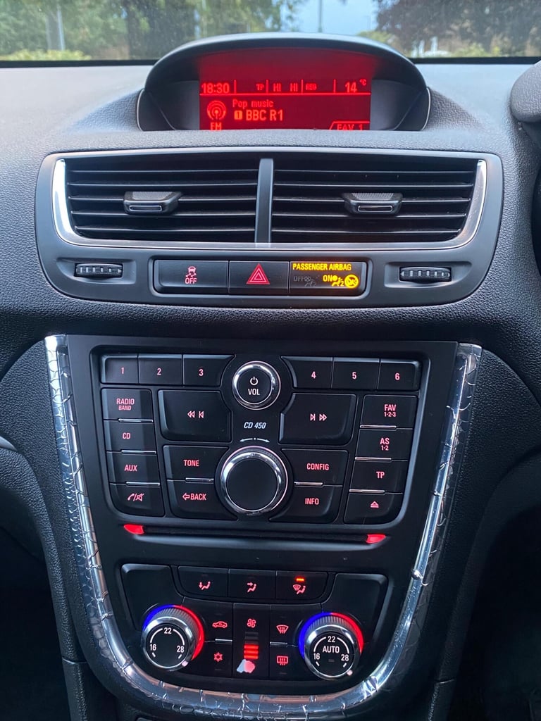 2014 Vauxhall Mokka 1.6 Exclusiv 2WD Euro 5 (s/s) 5dr HATCHBACK Petrol Manual