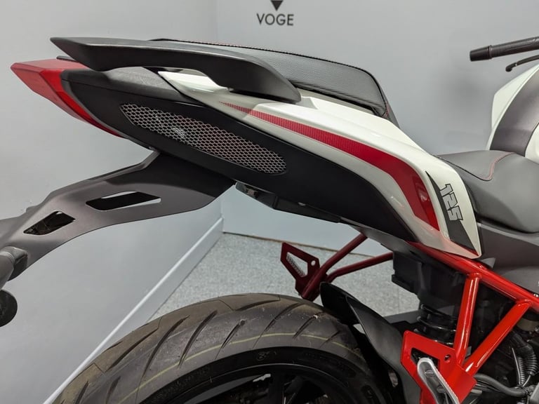 2025 (75) Benelli BN125 in White