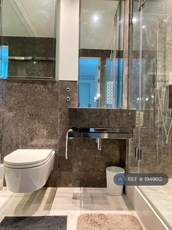 Studio flat in Pan Peninsula Square, London, E14 (#1949612)