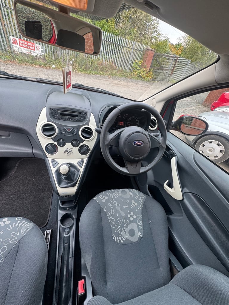 Ford, KA, Hatchback, 2013, Manual, 1242 (cc), 3 doors