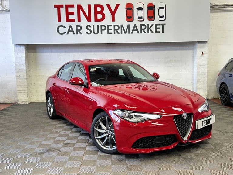 2018 Alfa Romeo Giulia 2.0T Veloce Saloon 4dr Petrol Auto Euro 6 (s/s) (280 ps) Saloon Petrol Aut...