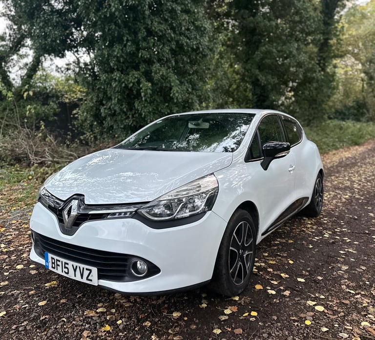 2015 Renault Clio 1.2 16V Dynamique MediaNav 5dr HATCHBACK PETROL Manual