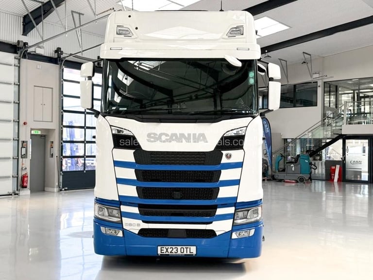 Scania S560Highline. 6X2 Twin Wheel Tag Axle, 2-Pedal Opti Gearbox,DURABRIGHTS 