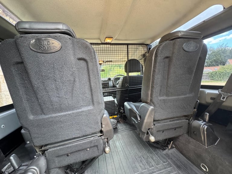 2010 Land Rover Defender XS Station Wagon TDCi WINDOW VAN Diesel Manual