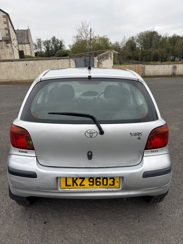 Toyota, YARIS, Hatchback, 2004, Manual, 1298 (cc), 3 doors