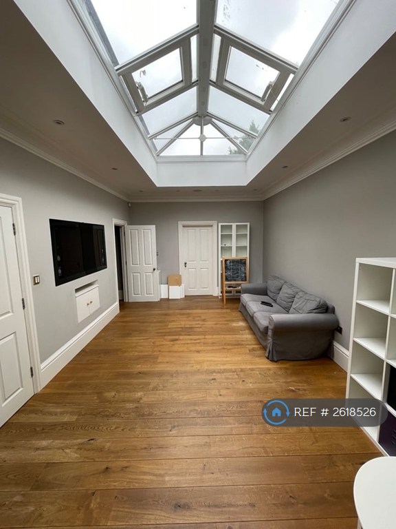 6 bedroom house in Cheyne Walk, Croydon, CR0 (6 bed) (#2618526)