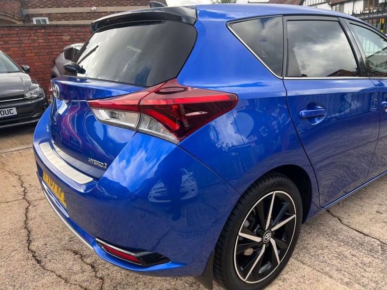 2018 Toyota Auris 1.8 Hybrid Design TSS 5dr CVT [Nav] HATCHBACK PETROL/ELECTRIC Automatic