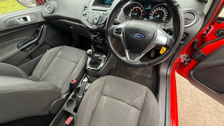2014 Ford Fiesta 1.25 82 Zetec 5dr HATCHBACK Petrol Manual