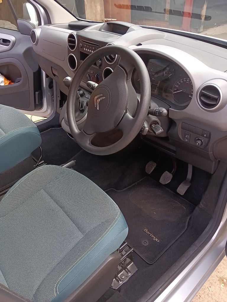 Citroen, BERLINGO MULTISPACE, MPV, 2017, Manual, 1560 (cc), 5 doors