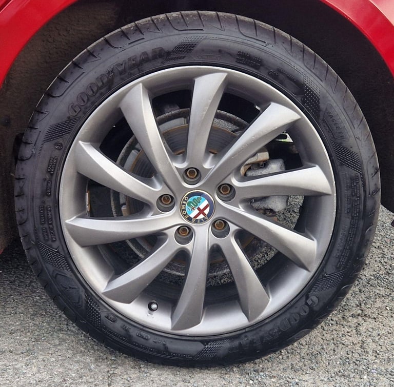 2014 Alfa Romeo Giulietta 1.6 JTDM-2 Collezione Euro 5 (s/s) 5dr HATCHBACK Diesel Manual