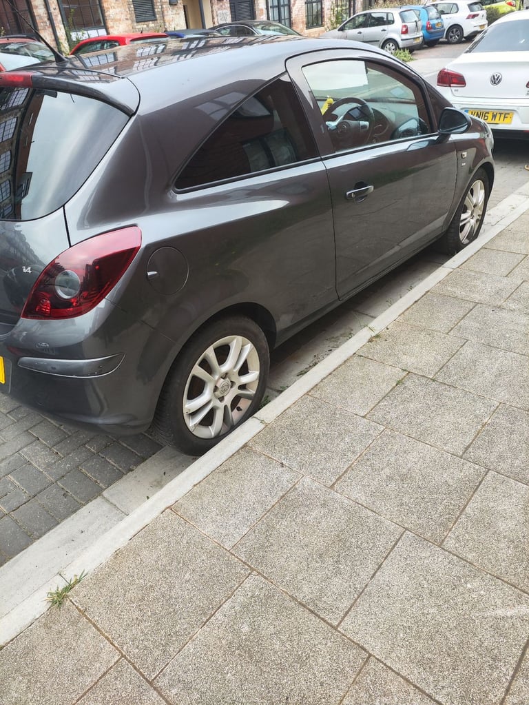 High Spec, Vauxhall Corsa SXI, (Long MOT, 0 Advisories) 