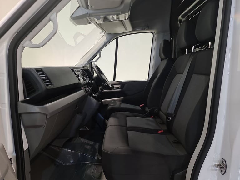 VOLKSWAGEN CRAFTER 2.0 TDI CR30 STARTLINE P/V FWD H/R 102 BHP MWB DIESEL