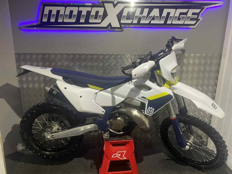 2025 HUSQVARNA 150 TPI...15 HOURS....CLEAN EXAMPLE....£6995.....MOTO X CHANGE 