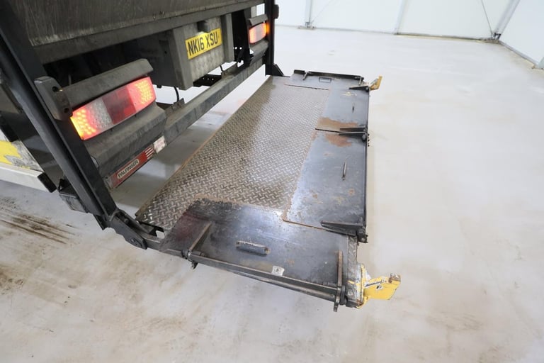 2016 (16 PLATE) Scania P250 4x2 Euro 6 Refrigerated