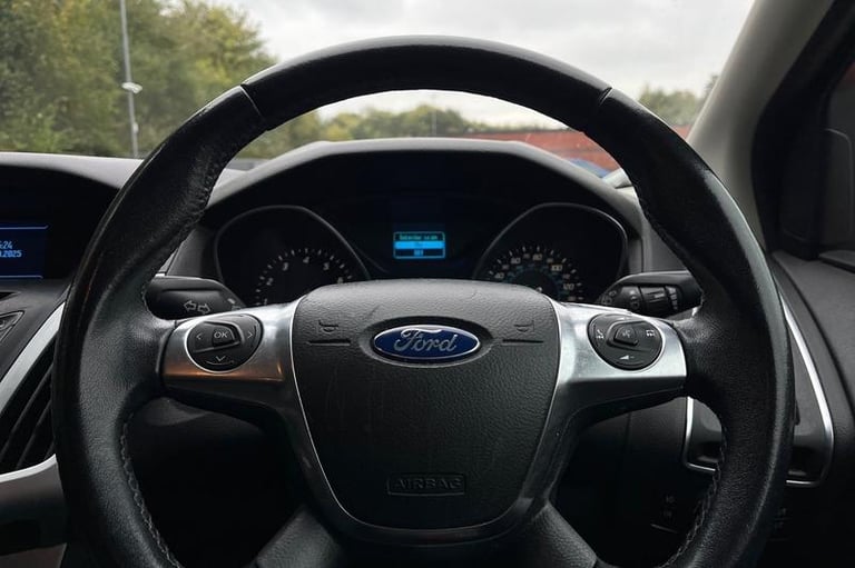2013 Ford Focus 1.0 EcoBoost Zetec 5dr HATCHBACK PETROL Manual