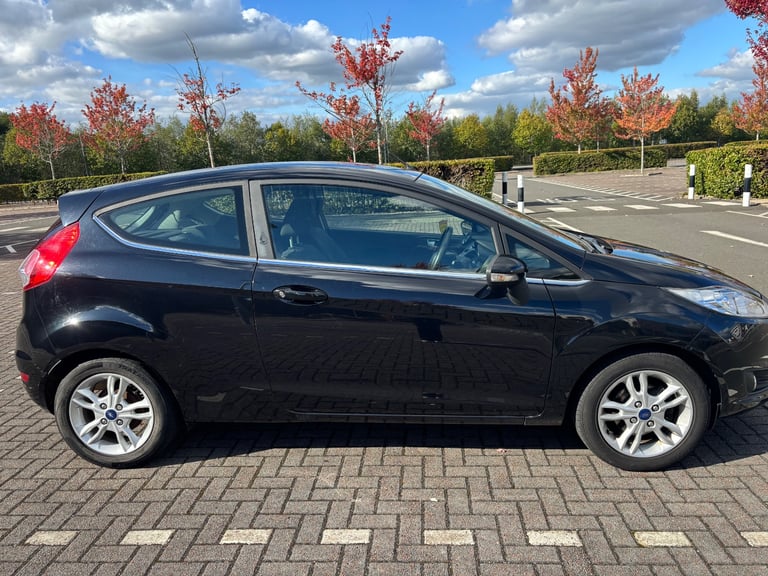 Ford, FIESTA, Hatchback, 2014, Manual, 1241 (cc), 3 doors