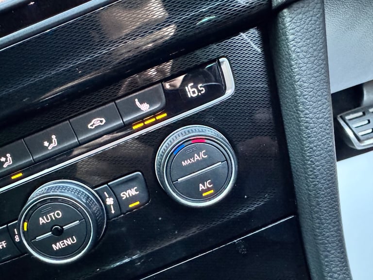 2016 Volkswagen Golf 2.0 TSI GTI 5dr DSG [Performance Pack] HATCHBACK Petrol Automatic