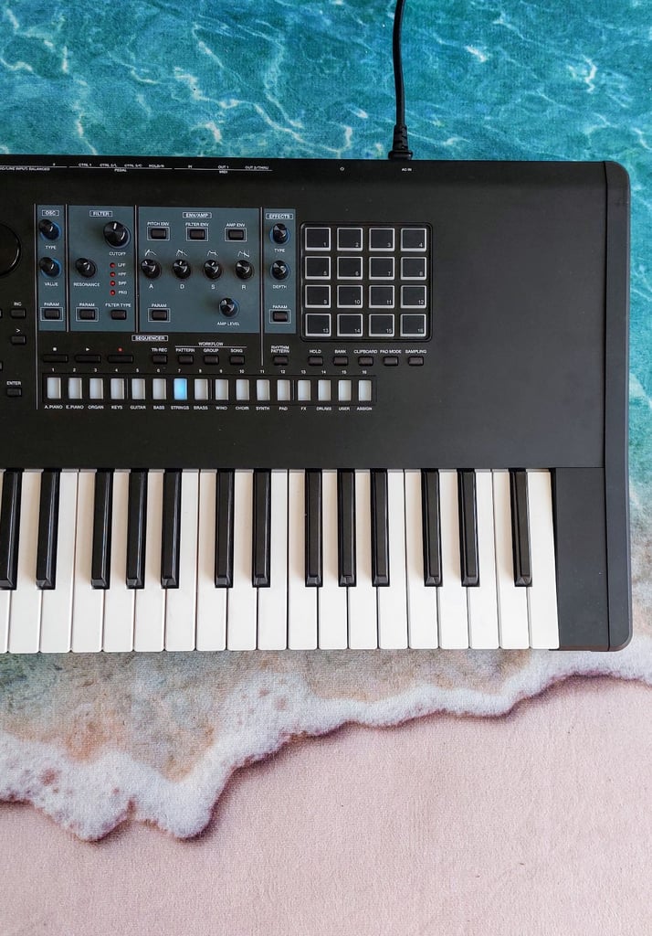 Roland FANTOM 7 Music Workstation. MINT. DELIVERY