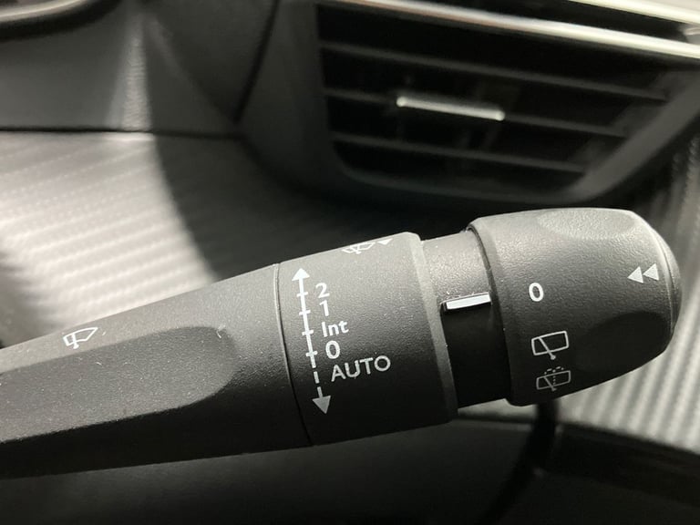 2022 Peugeot 2008 1.2 PureTech Active Premium 5dr Estate PETROL Manual