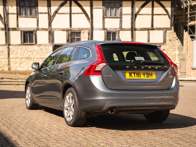 2016 Volvo V60 D3 (150) SE Lux Nav 5dr Diesel