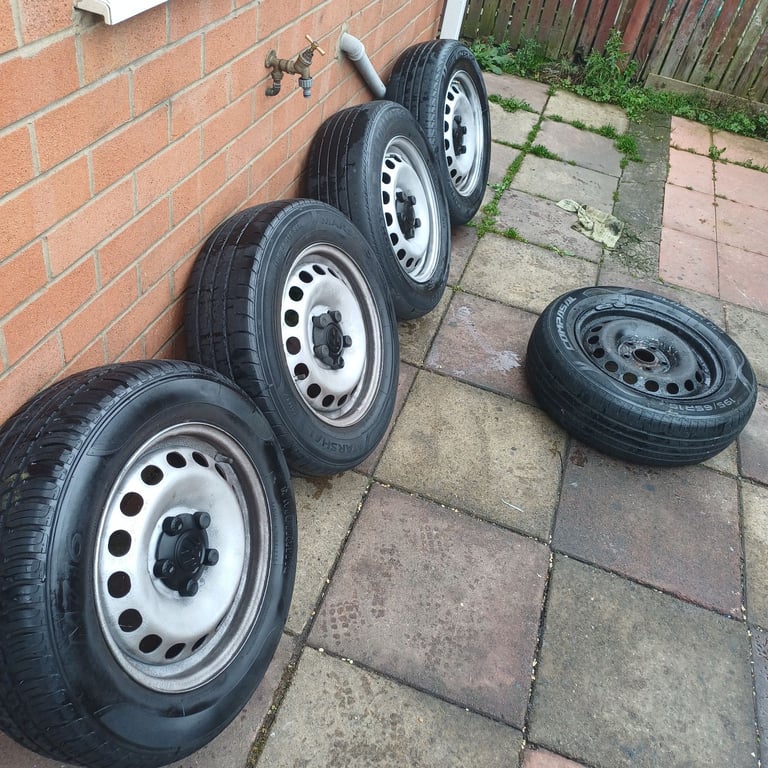 Vw caddy rims x5