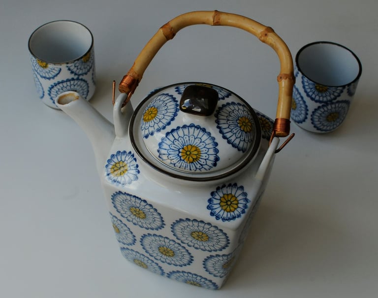 *New Price* Tiger Chinese Teapot Set