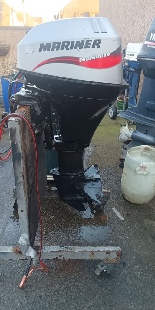 Mariner Mercury 15 hp outboard motors