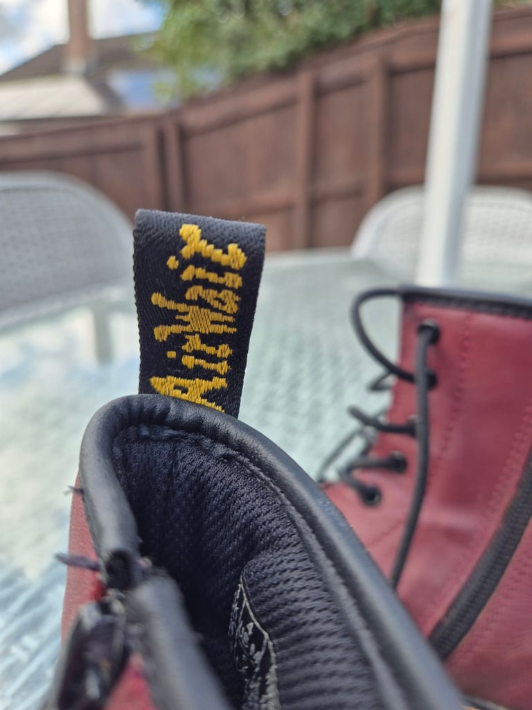 Dr Martens junior Size 3