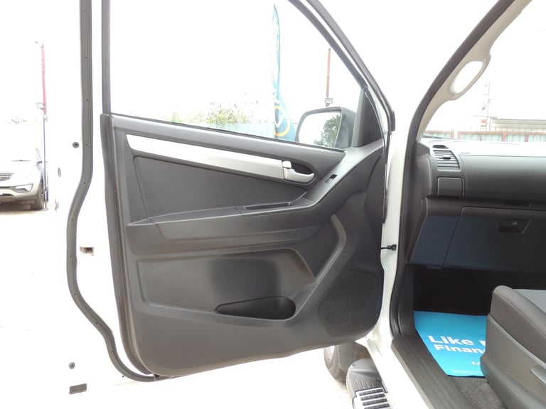 2014 Isuzu D-Max 2.5TD Yukon Double Cab 4x4 PICK UP Diesel Manual