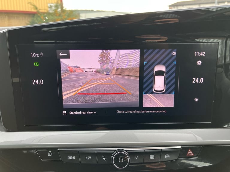 2023 Vauxhall Mokka 100kW Ultimate 50kWh 5dr Auto SUV ELECTRIC Automatic