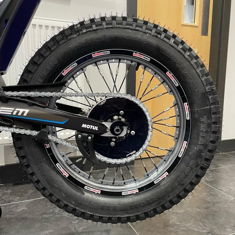 2025 EM EPURE RACE 2.5kWh **EX-DEMO** USED TRIALS BIKE