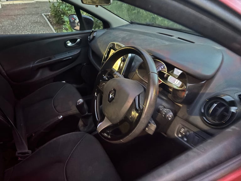 Renault, CLIO, Hatchback, 2015, Manual, 1149 (cc), 5 doors