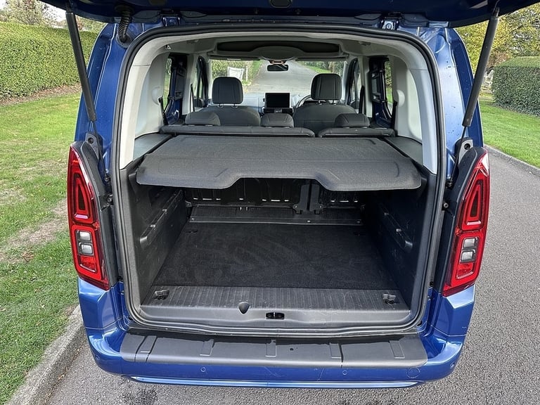 2019 Vauxhall Combo Life Turbo Design MPV Petrol Manual