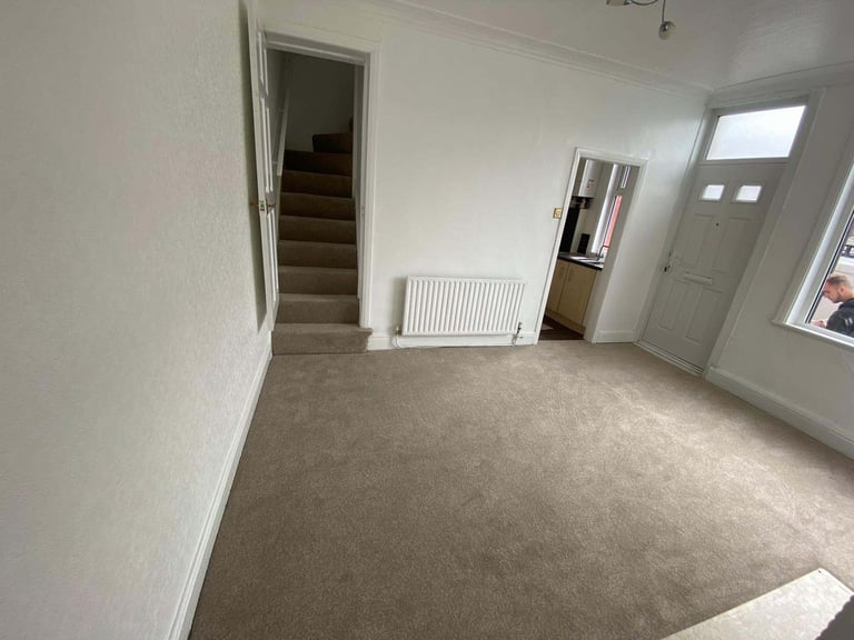 2 Bed  Terrace house ,  LEEDS LS9 , Ready to move in , No Chain  !!  EXCELLENT CONDITION 