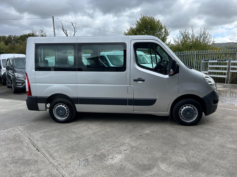 RENAULT MASTER 2.3 FWD SL28 dCi 110 Business Wheelchair Access Crew Bus Euro 6 N