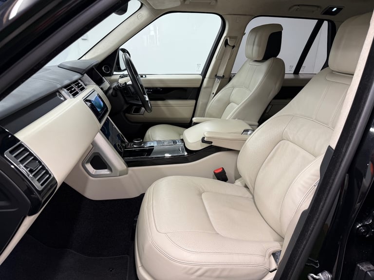 2021 Land Rover Range Rover 3.0 D300 Westminster Black 4dr Auto ESTATE Diesel Automatic