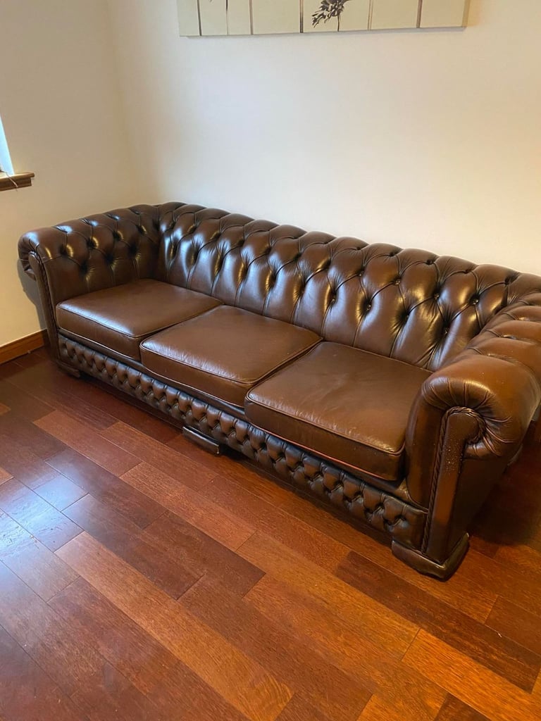 Chesterfield 3 and 2 seater sofas