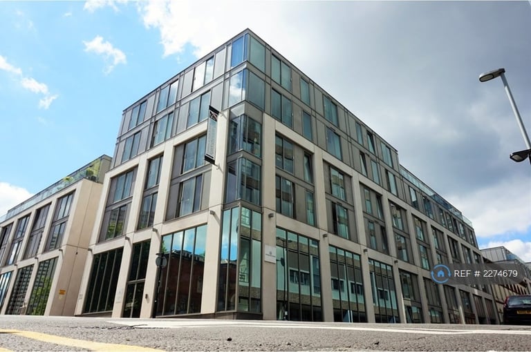 2 bedroom flat in Viva, Birmingham, B1 (2 bed) (#2274679)