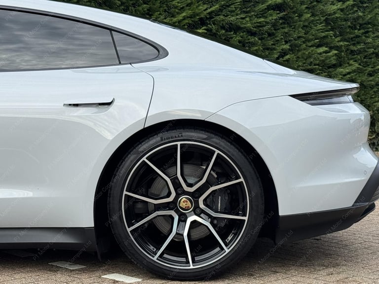 2023 Porsche Taycan Performance Plus 93.4kWh Saloon 4dr Electric Auto RWD (11kW Charger) (476 p S...