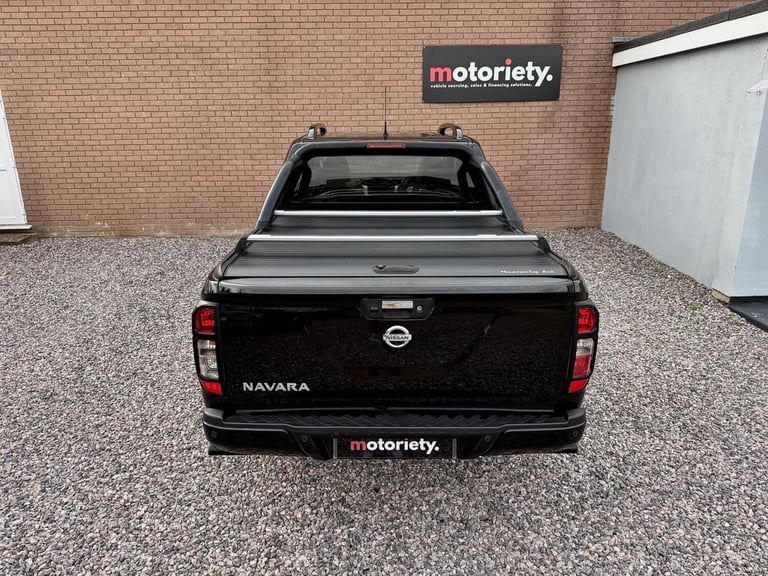 2020 Nissan Navara 2.3 dCi N-Guard Auto 4WD Euro 6 4dr PICK UP Diesel Automatic